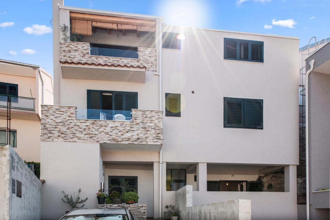 שיבניק Apartman Kurika מראה חיצוני תמונה